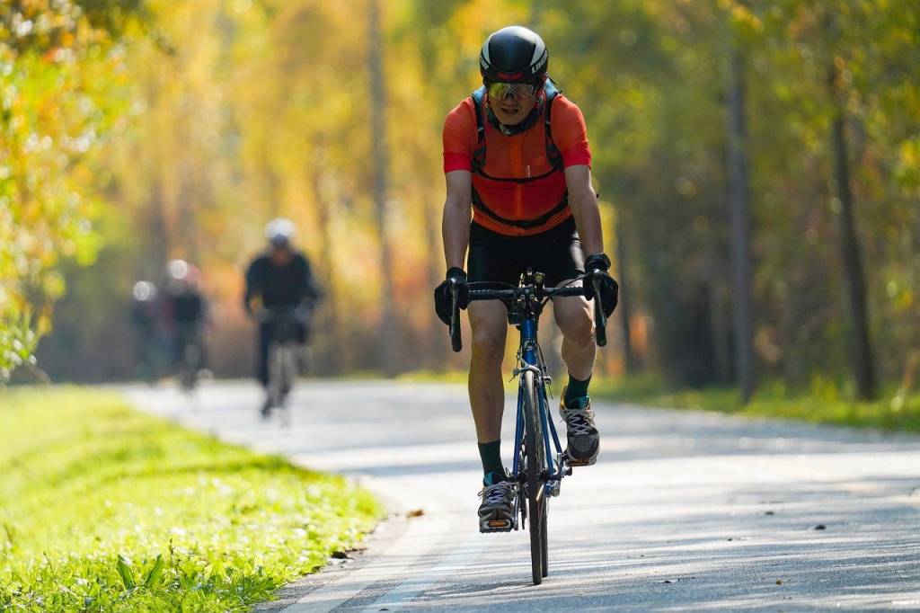 Les bienfaits insoupçonnés du cyclotourisme pour la santé et le bien-être