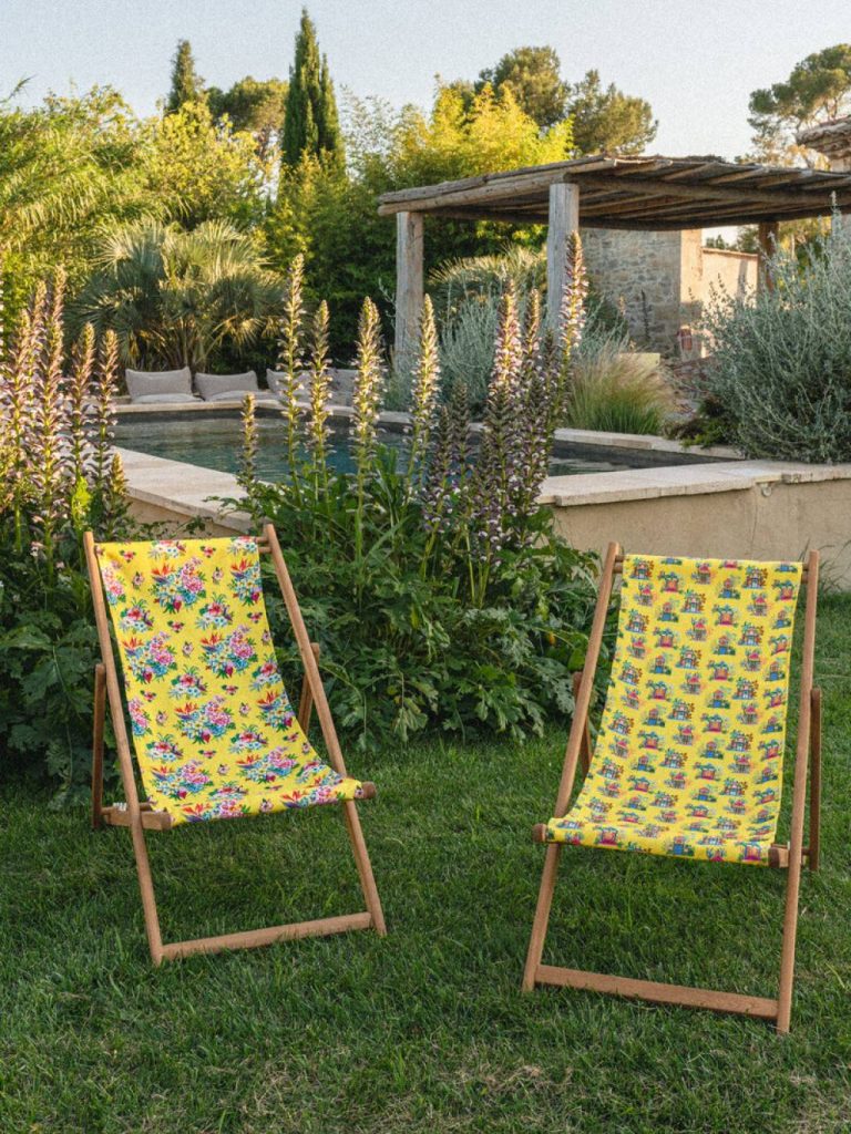Les avantages des transats en bois pour une relaxation optimale